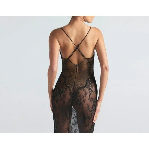Skims Ultra Fine Lace Lowback long dress Nwt